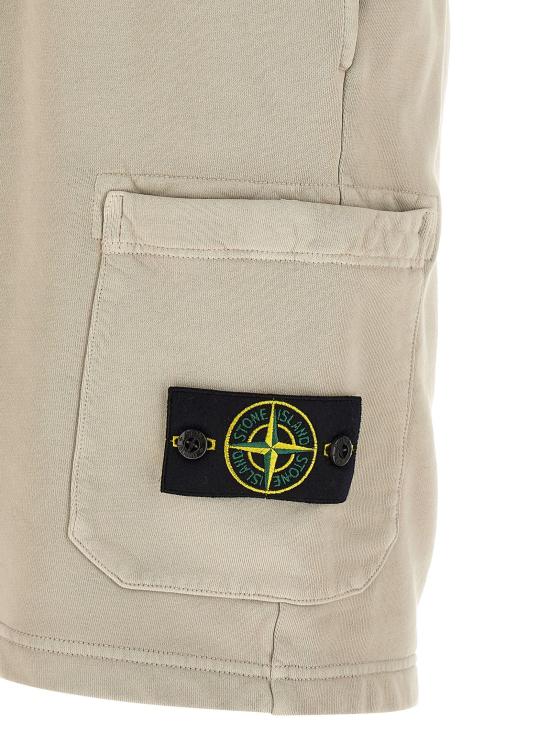 Comfort-Fit Shorts with Cargo Pocket