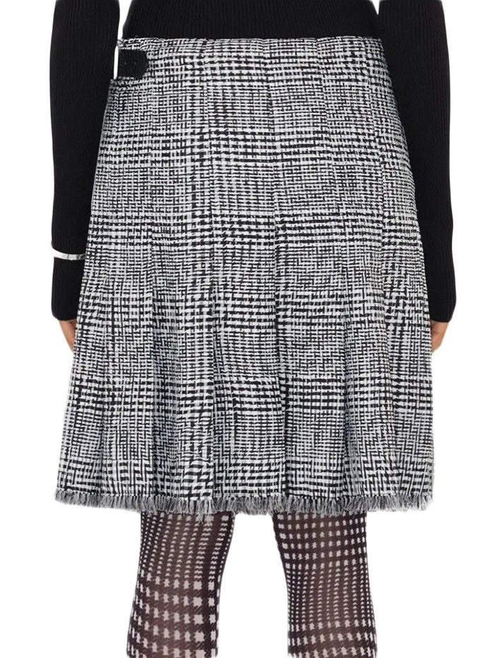 Textured Above-The-Knee Skirt With Structured Silhouette