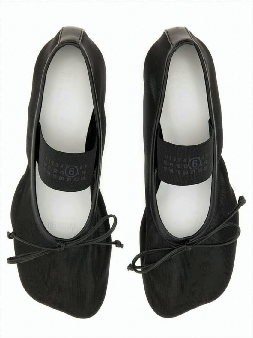 Pointed Toe Black Flats with Bow Detail