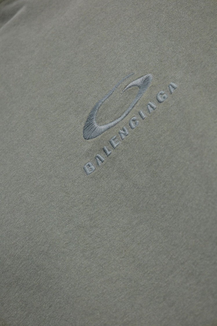 Grey T-Shirt And Polo Collection With Varied Cuts And Necklines