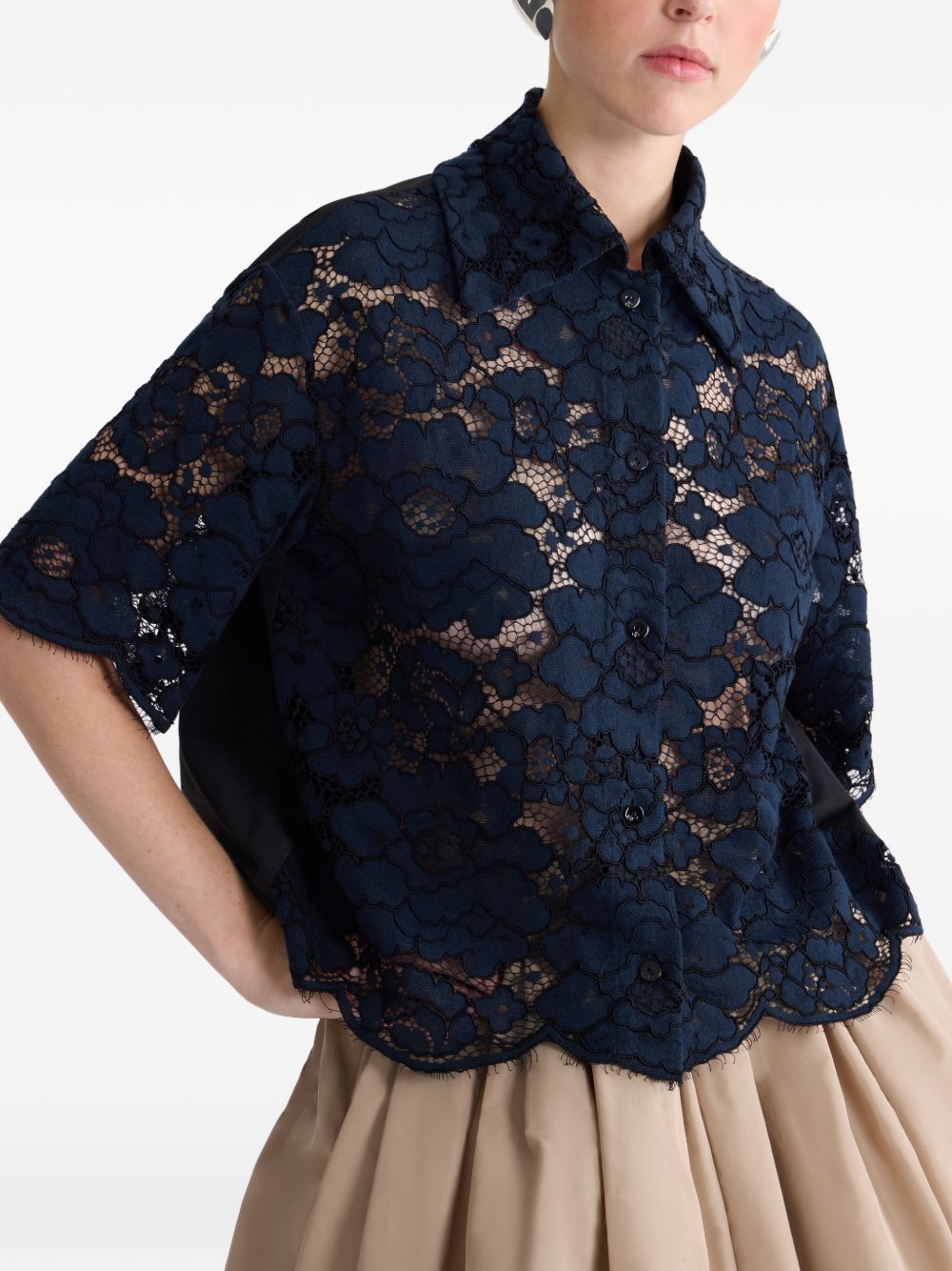Cropped Lace Shirt with Floral Patterns