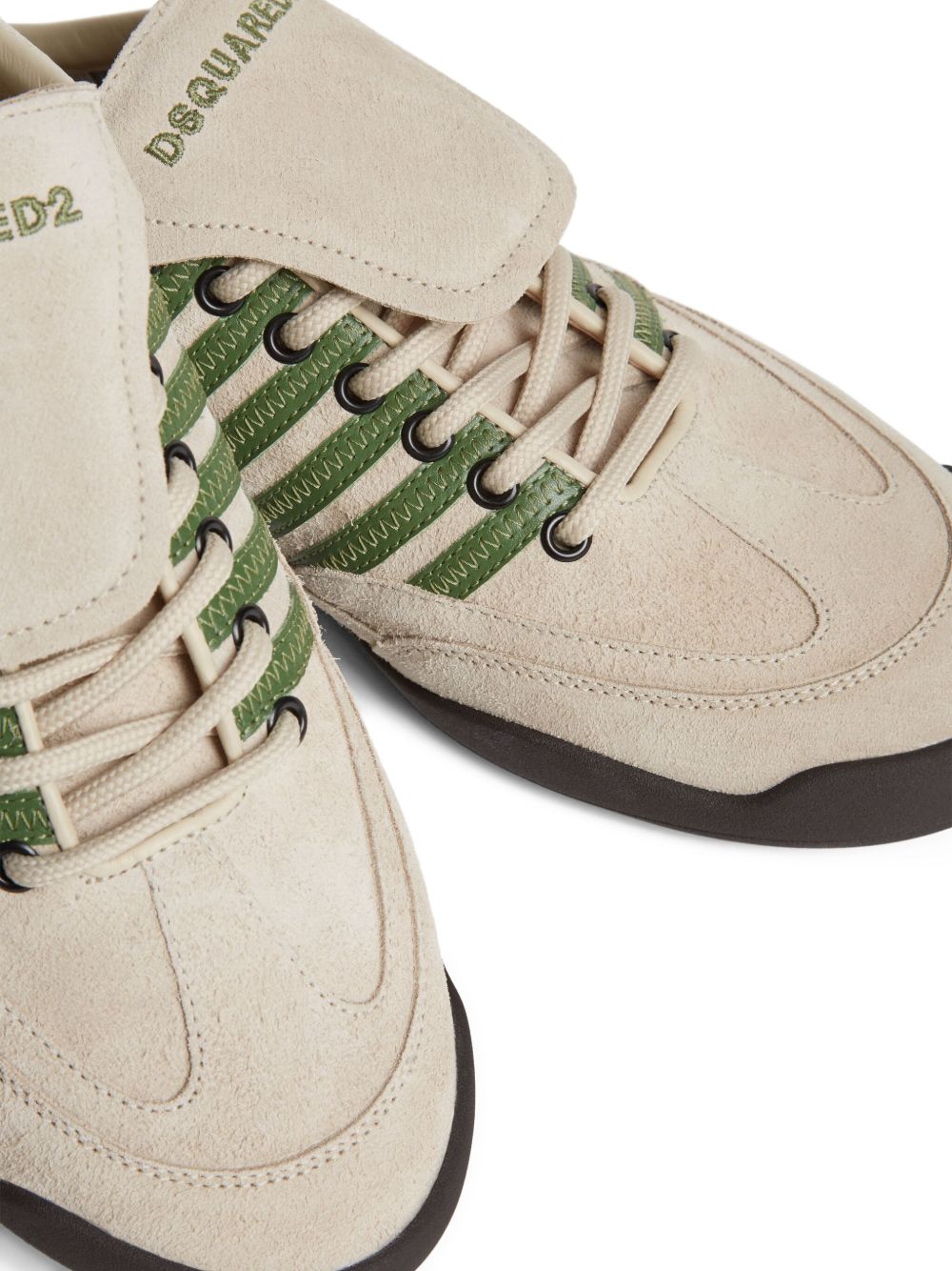 Jasnobrązowe zamszowe sneakersy
