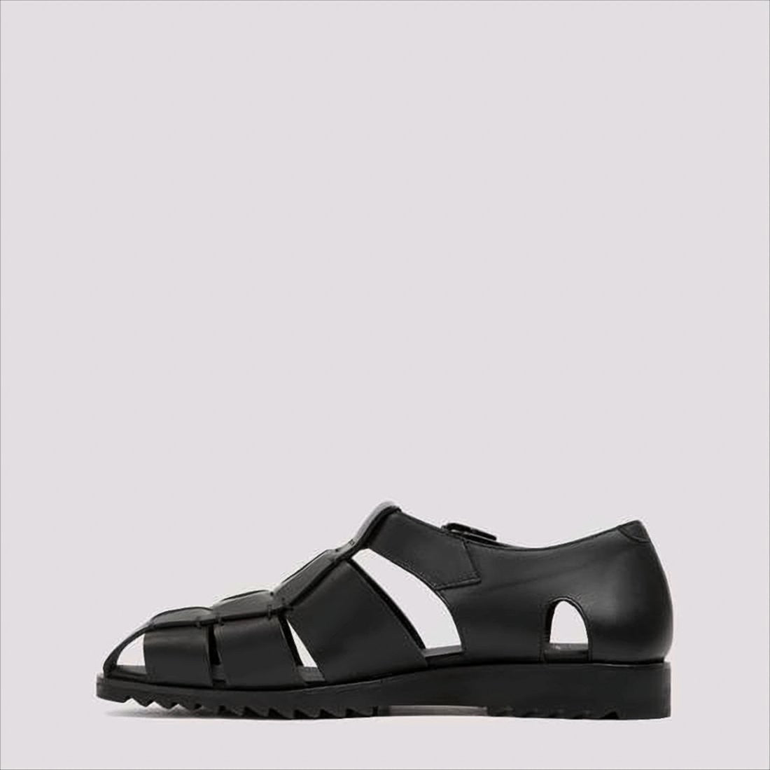 Closed-Toe Black Leather Sandal with Woven Straps
