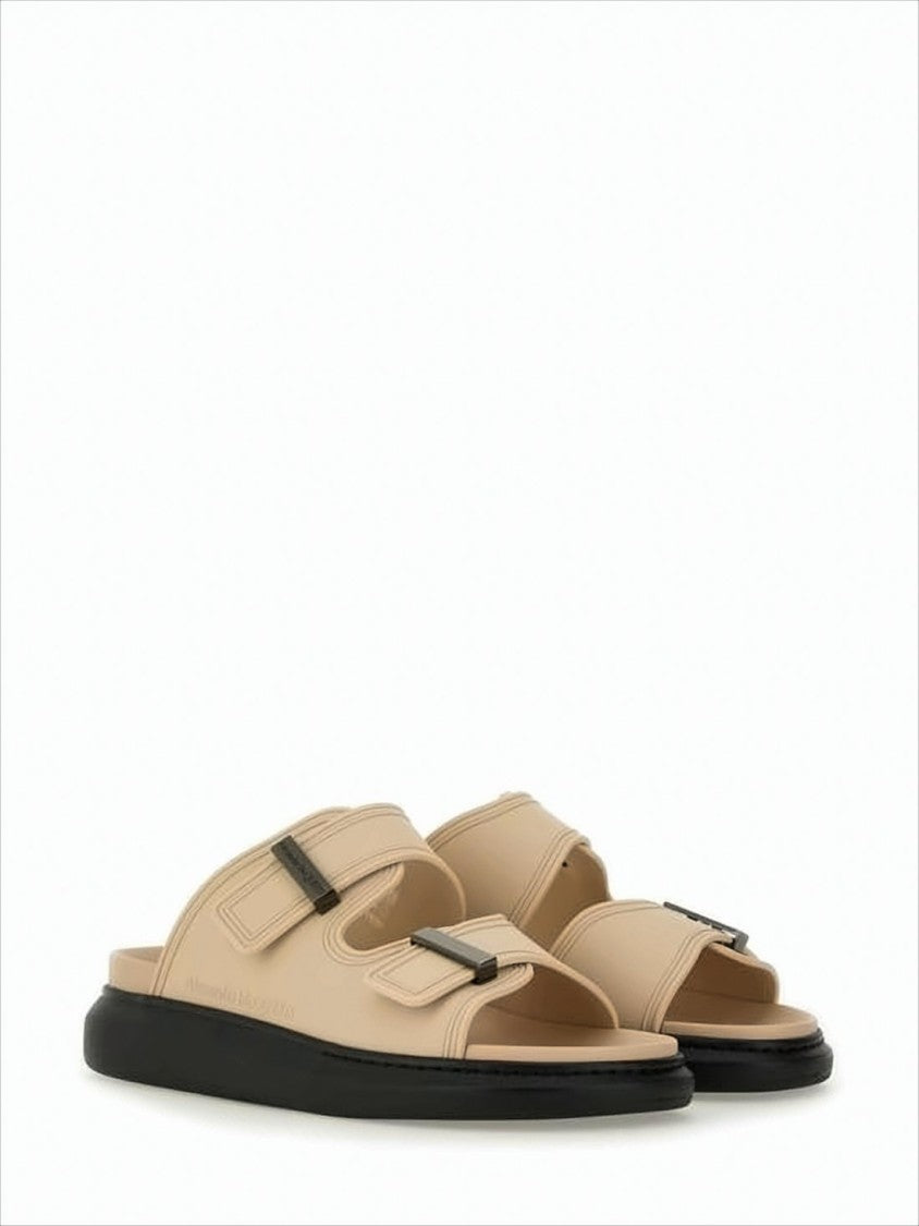 Minimalist Mules with Adjustable Straps and Rubber Sole