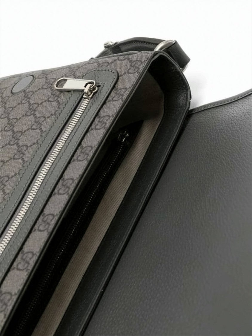 Torebka crossbody z płótna Monogram