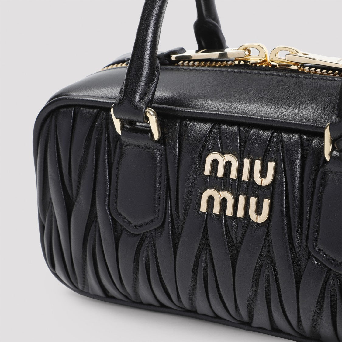 Matelassé Black Lamb Leather Handbag
