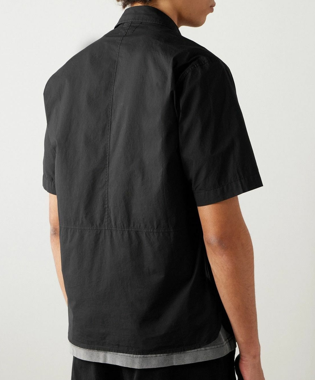 Short-Sleeved Shirt With Relaxed Fit And Utility Pockets