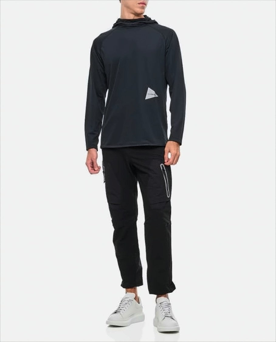 Sleek Long-Sleeve Activewear Top With Minimalist Design