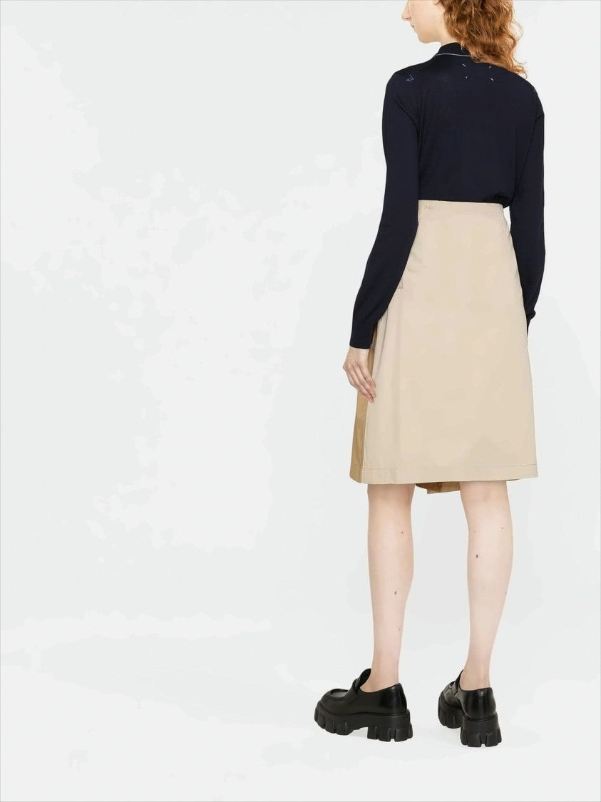 Fitted Knit Top With High Neckline And Contrast Stitching