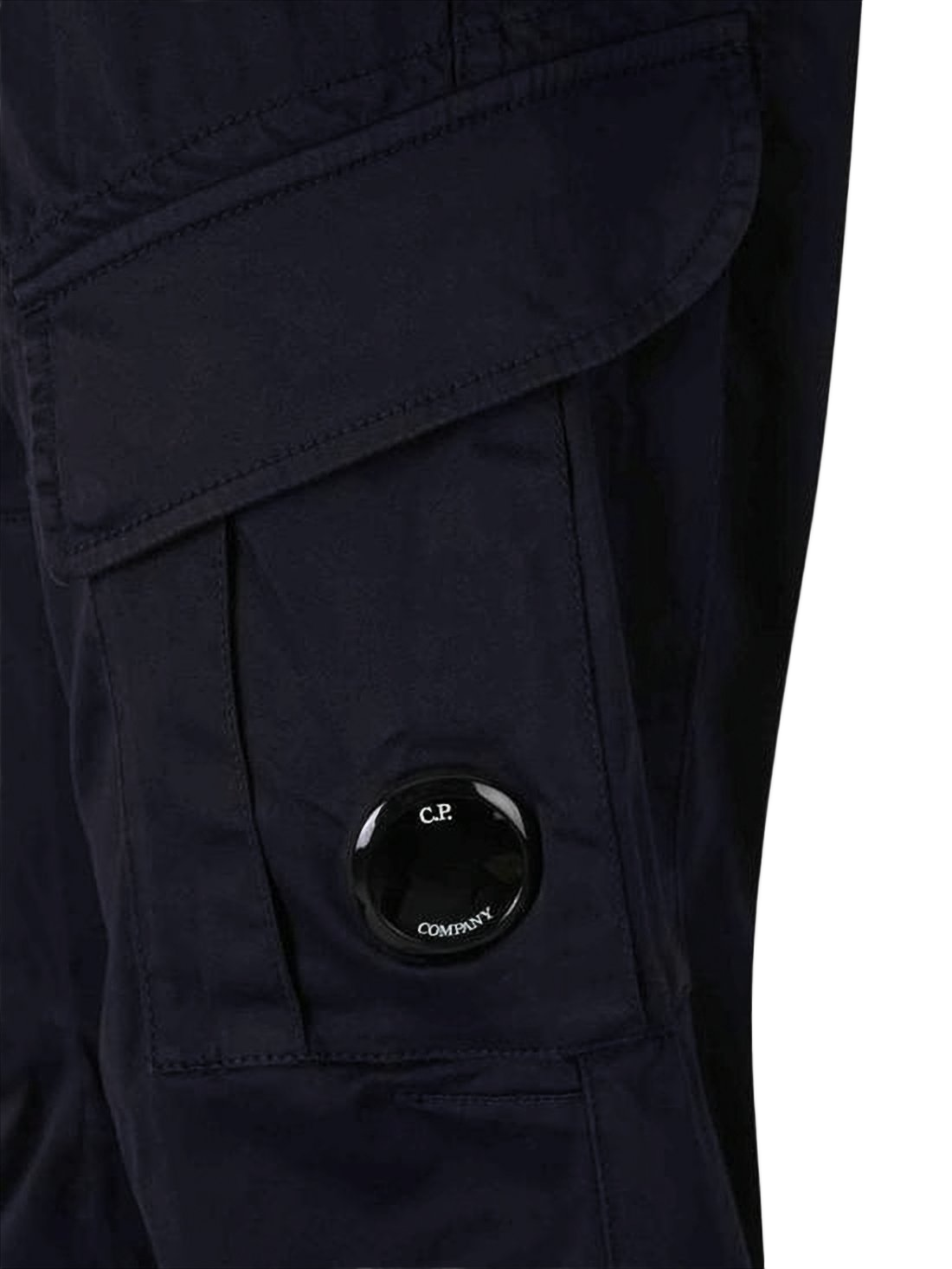 Sleek Tailored Straight Pants with Functional Cargo Pockets