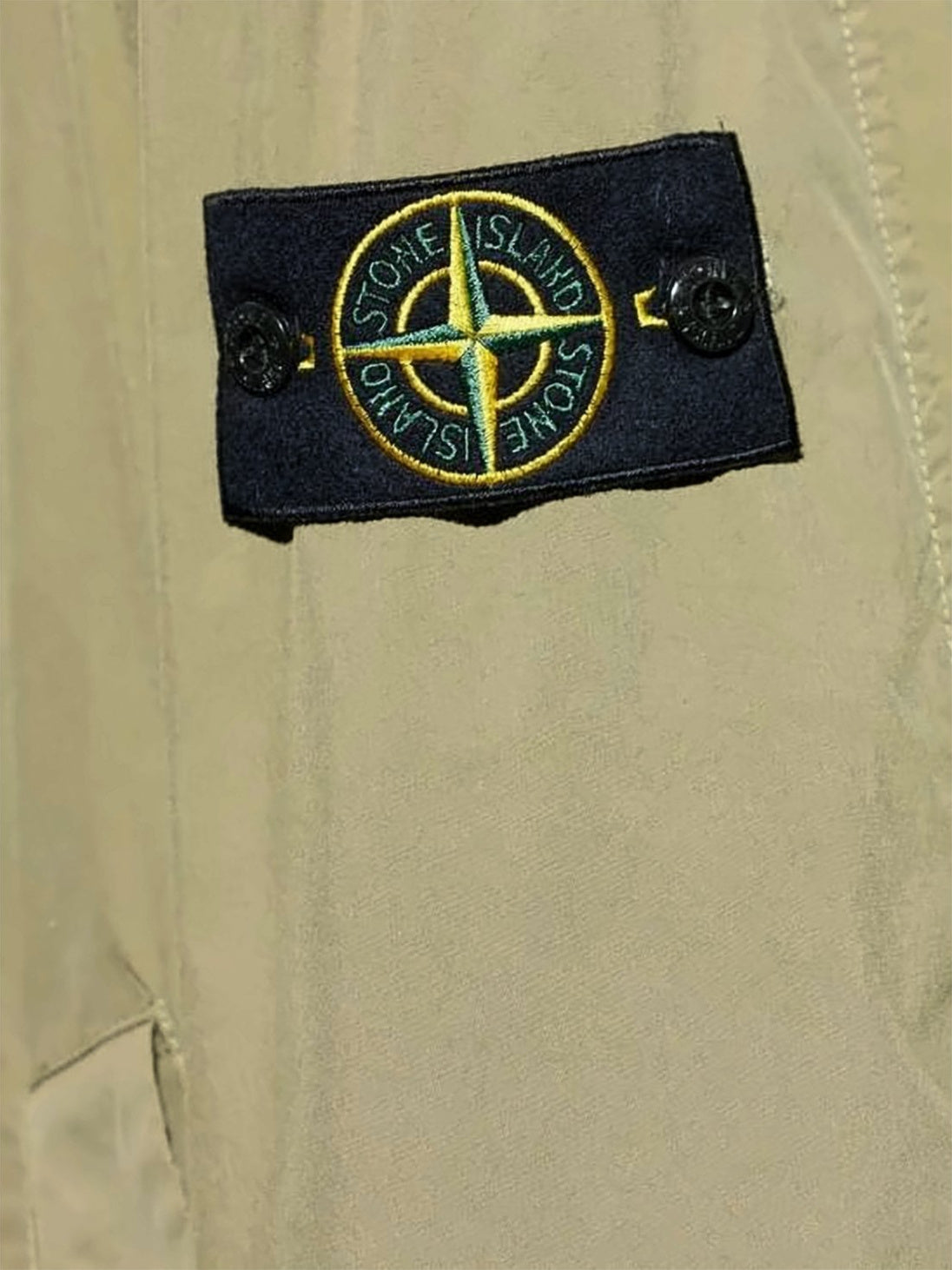 Lightweight Brown Jacket with Button-Up Front