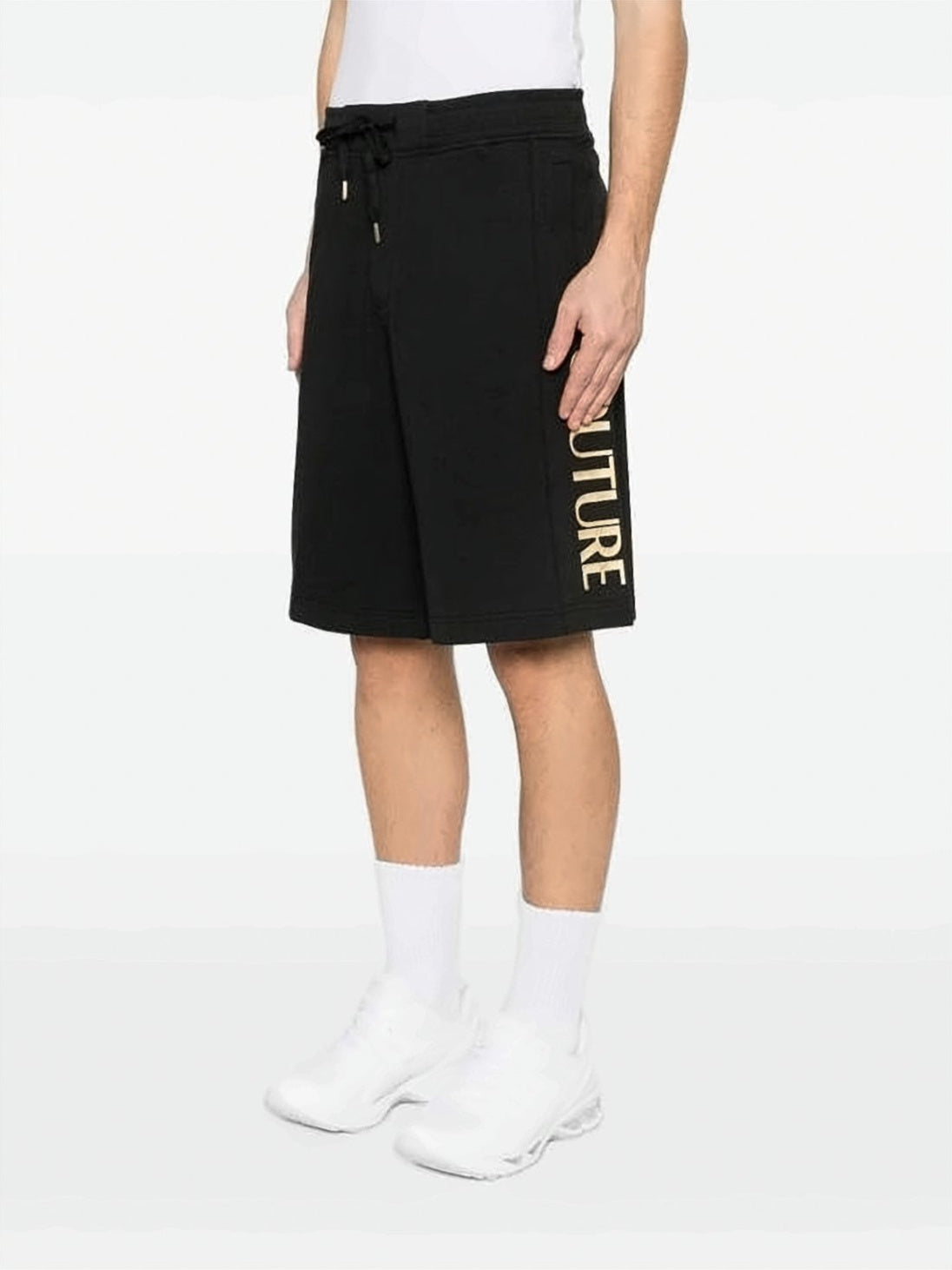 Relaxed Fit Black Shorts