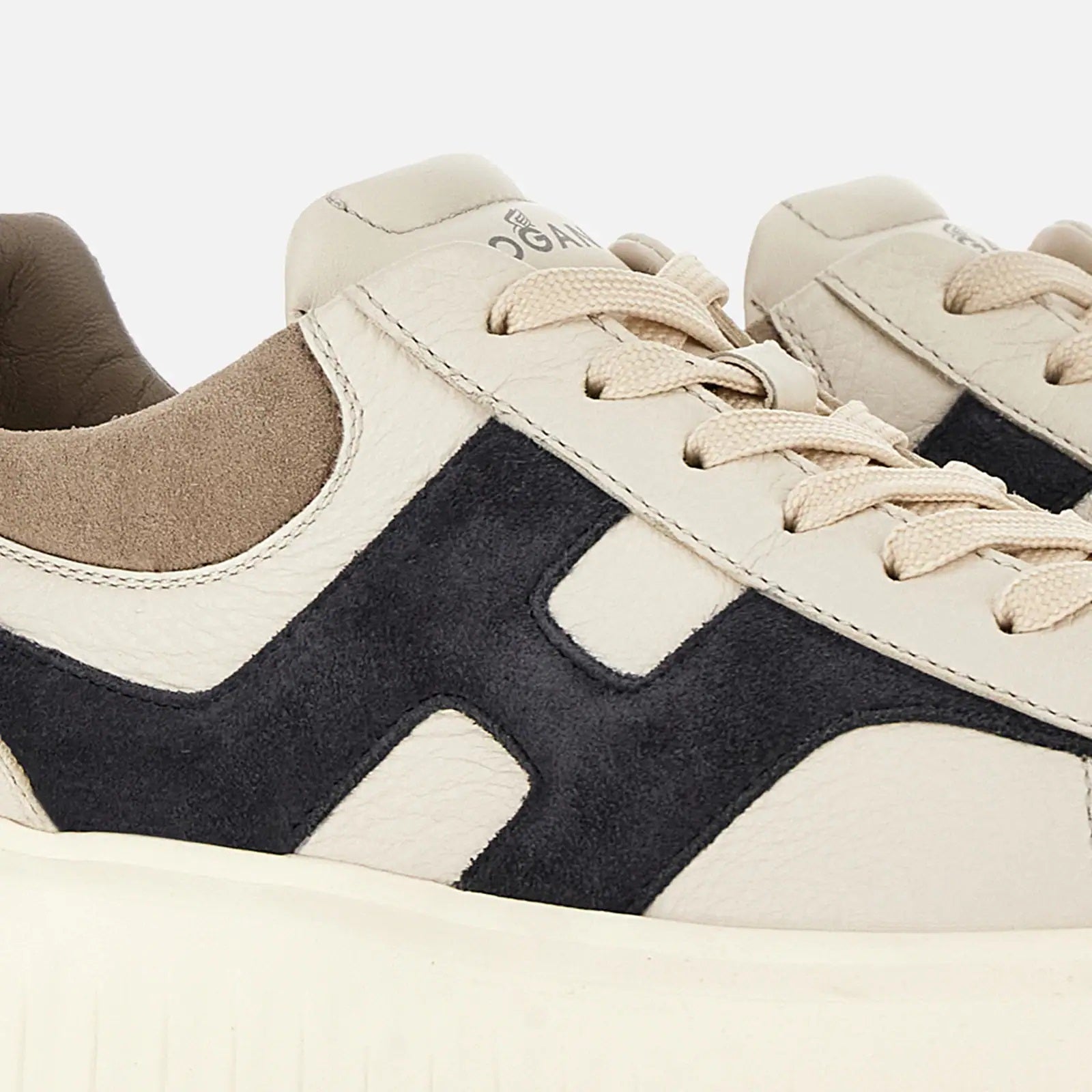 H-Stripes Allacciato H Spezzata Sneakers in White