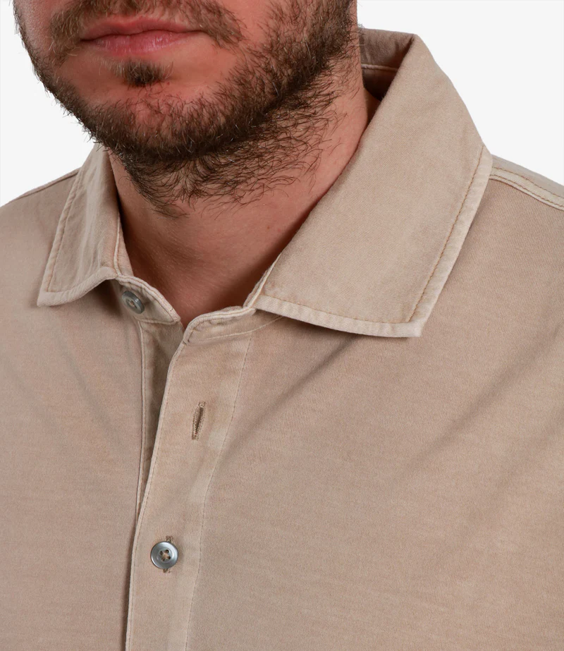Short-Sleeved Polo Shirt with Classic Collar