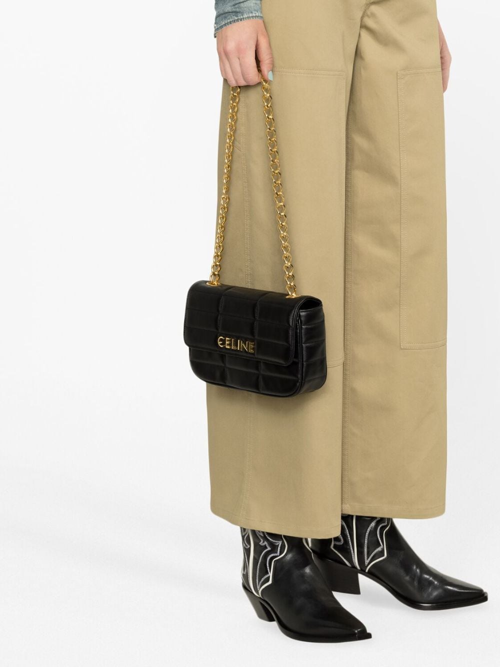 Chain matelassé leather shoulder bag