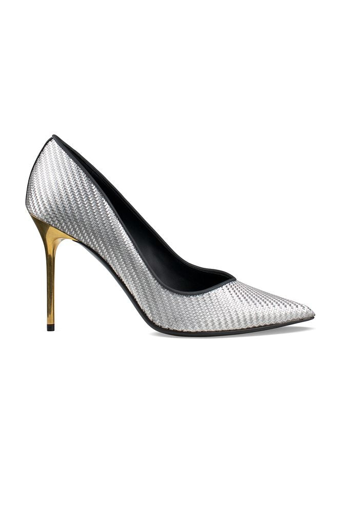 Metallic Silver Pumps With Pointed Toe