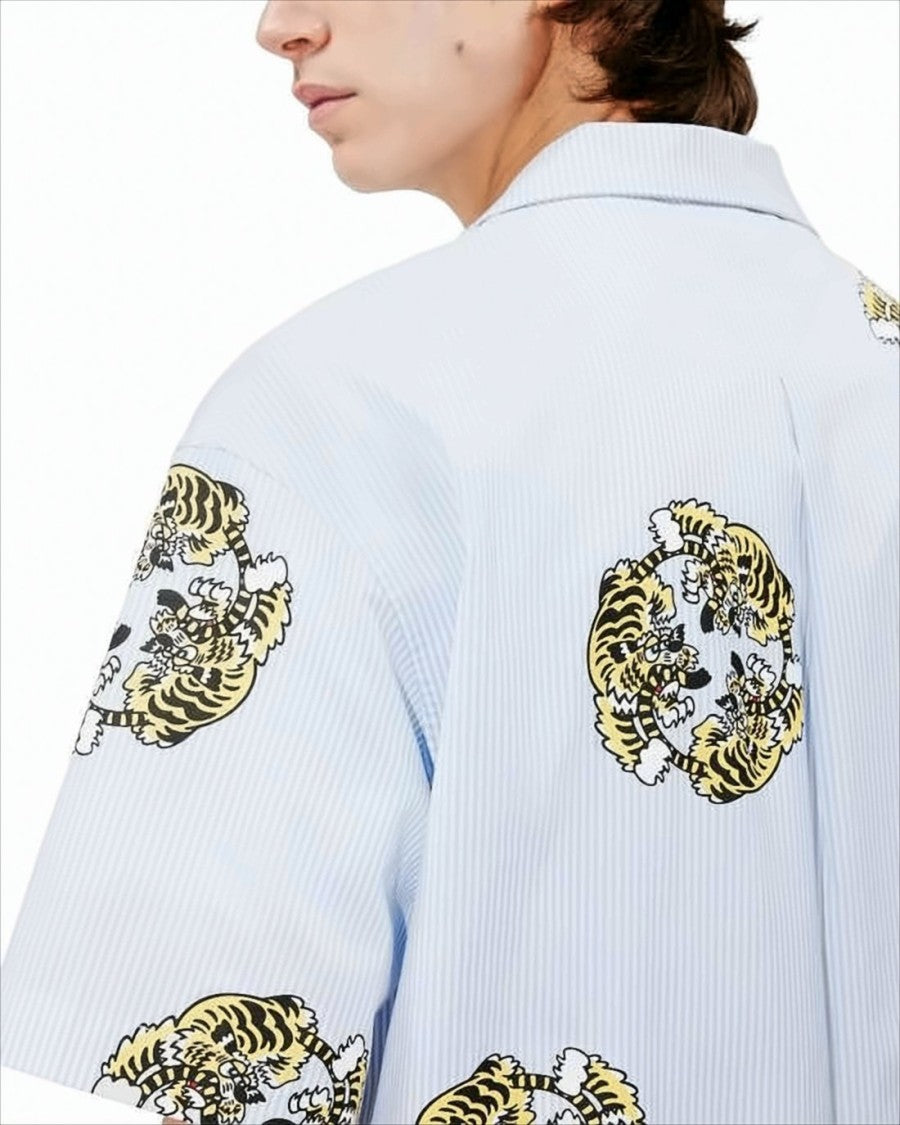 Short-Sleeved Light Blue Shirt with Tiger Motifs