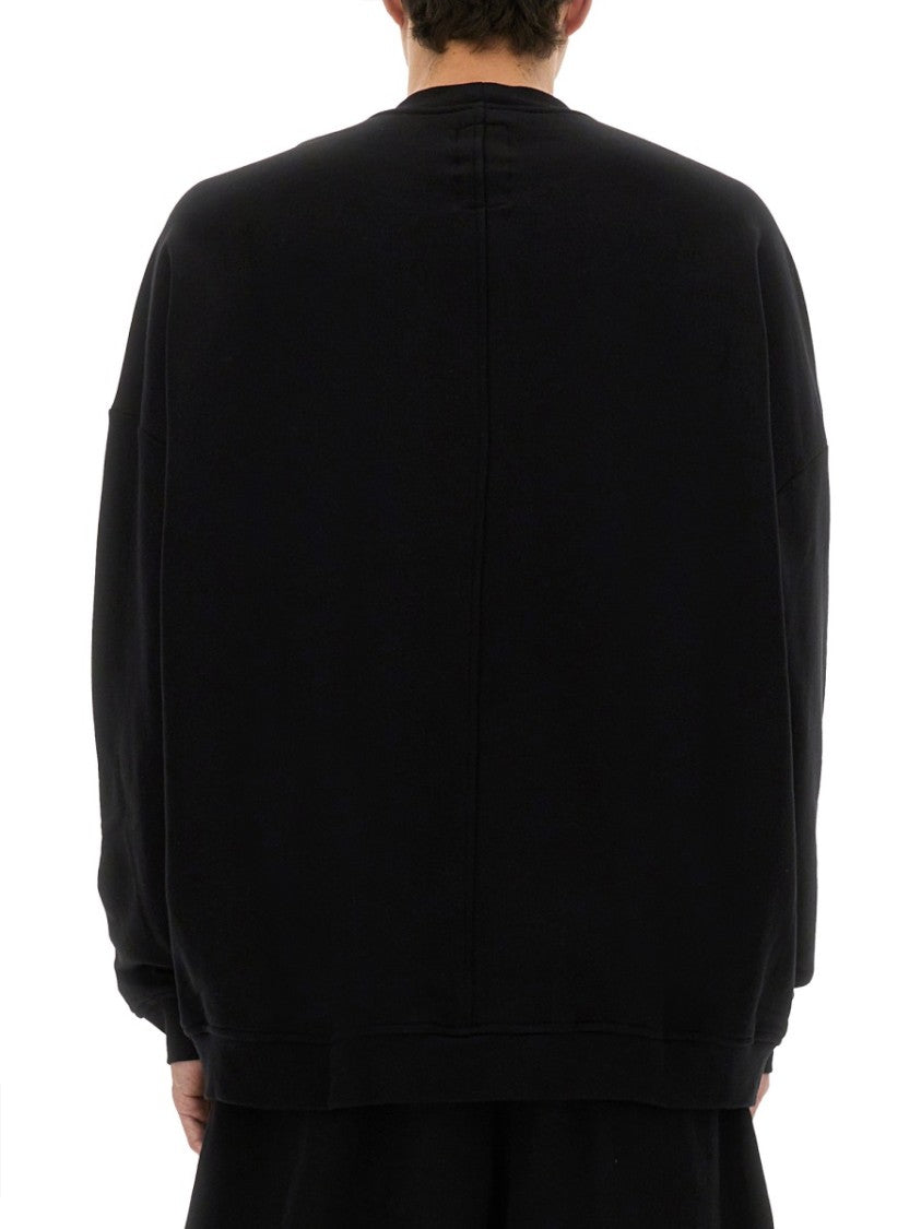 Oversized Black Sweatshirt With Graphic Design