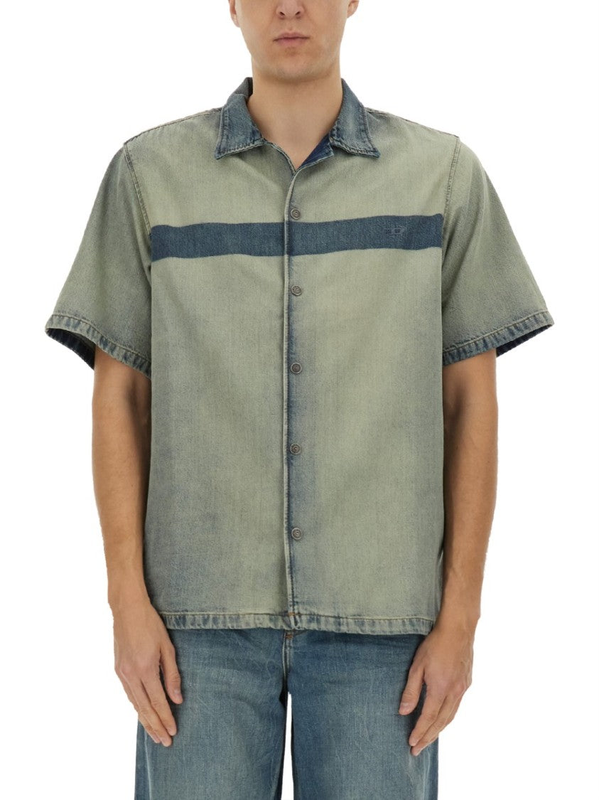 Short-Sleeved Relaxed Fit Shirt With Contrasting Stripe