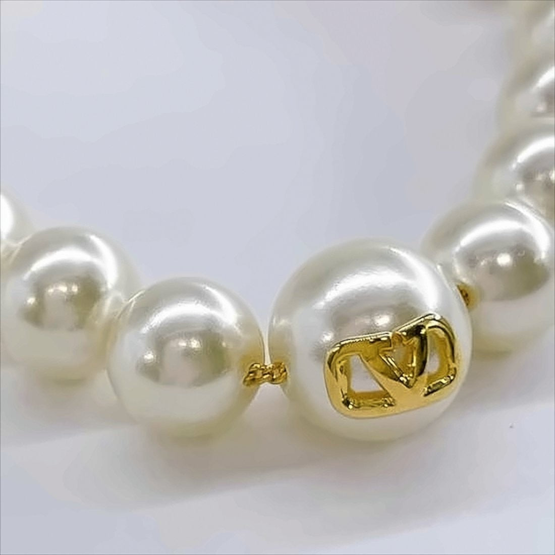 Pearl-Linked Bracelet with Adjustable Gold-Tone Chain