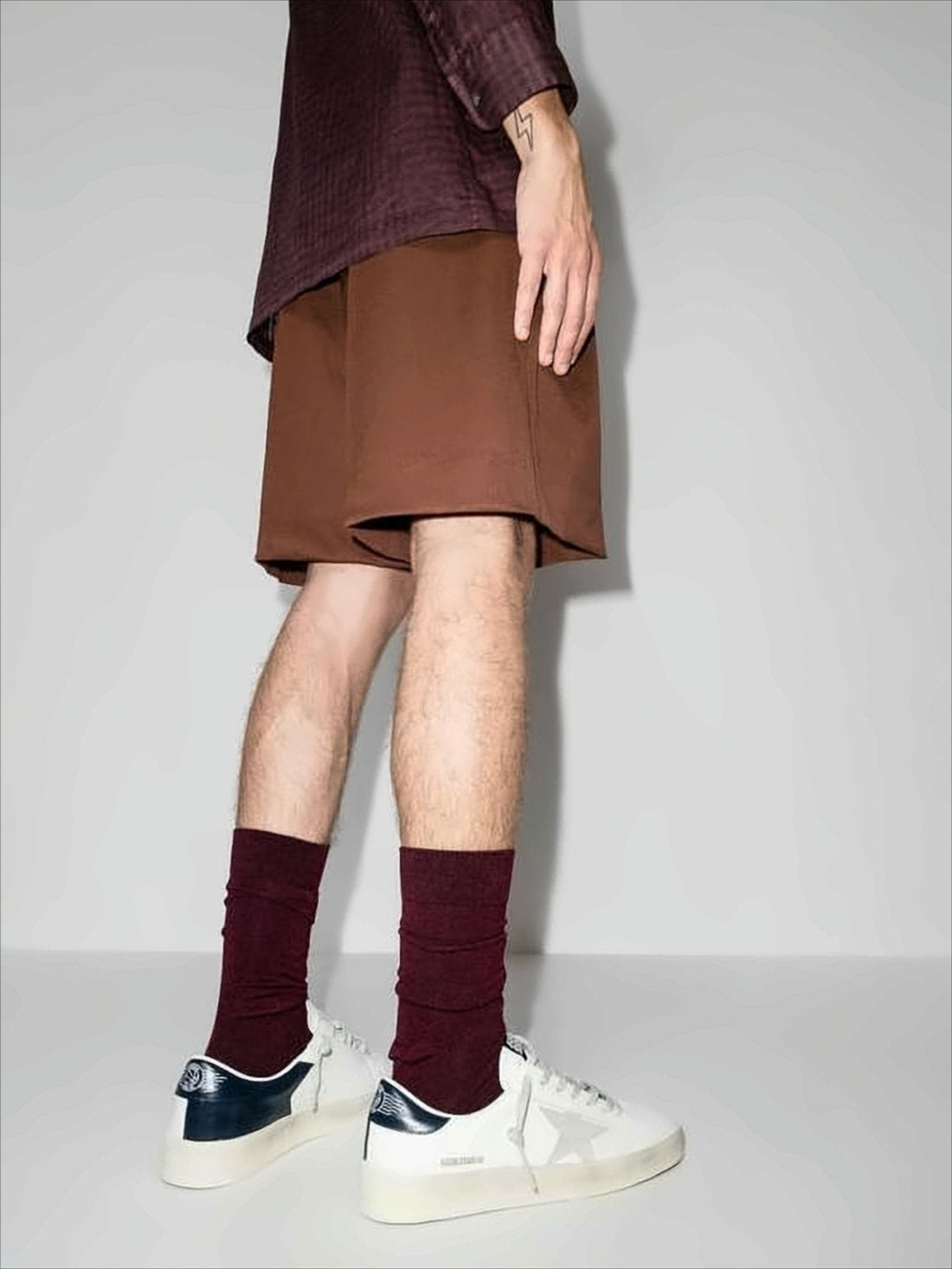 Low-Top Sneakers with Grey Star Detail