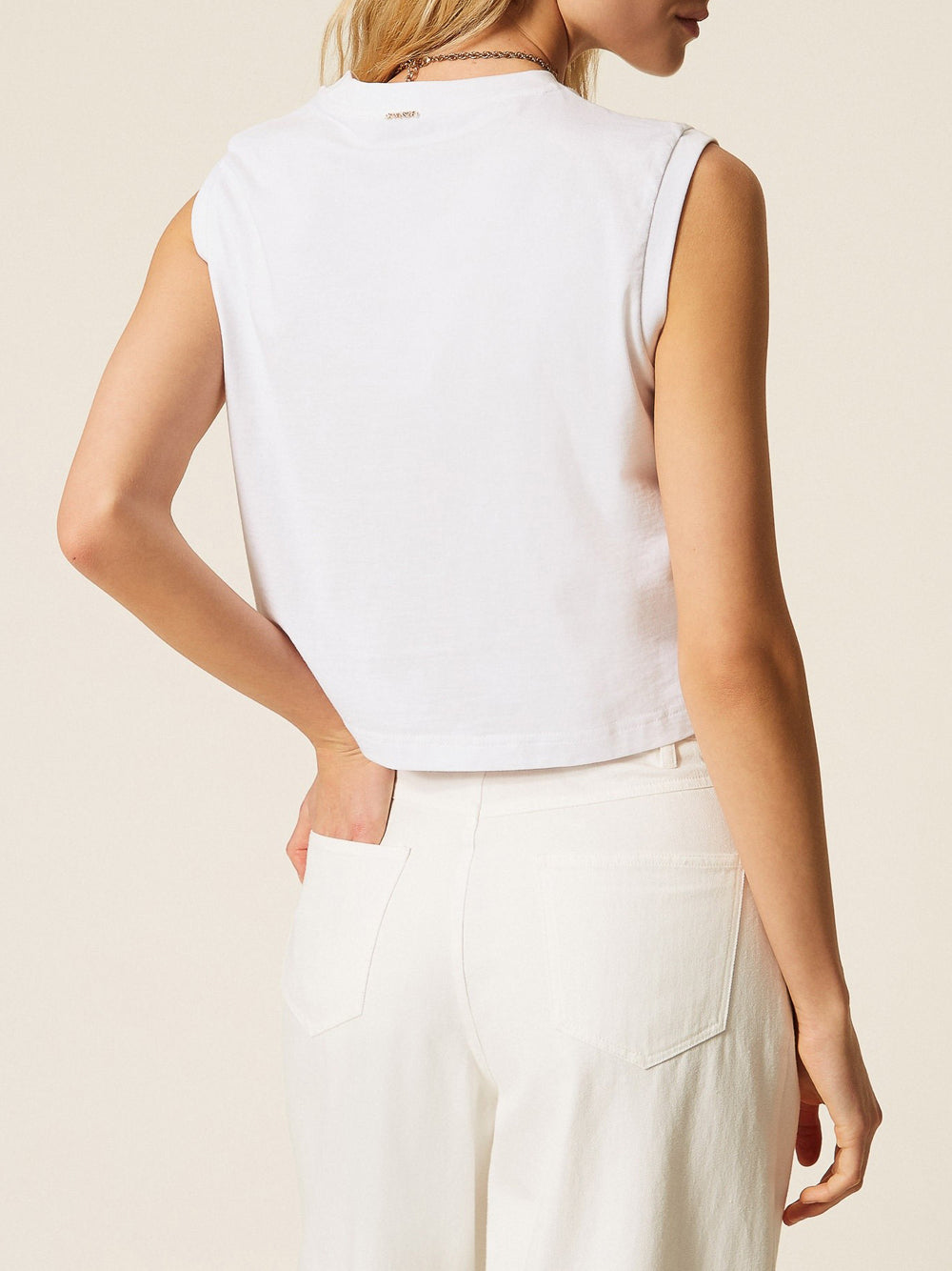 Intricate Floral Lace Cropped Top