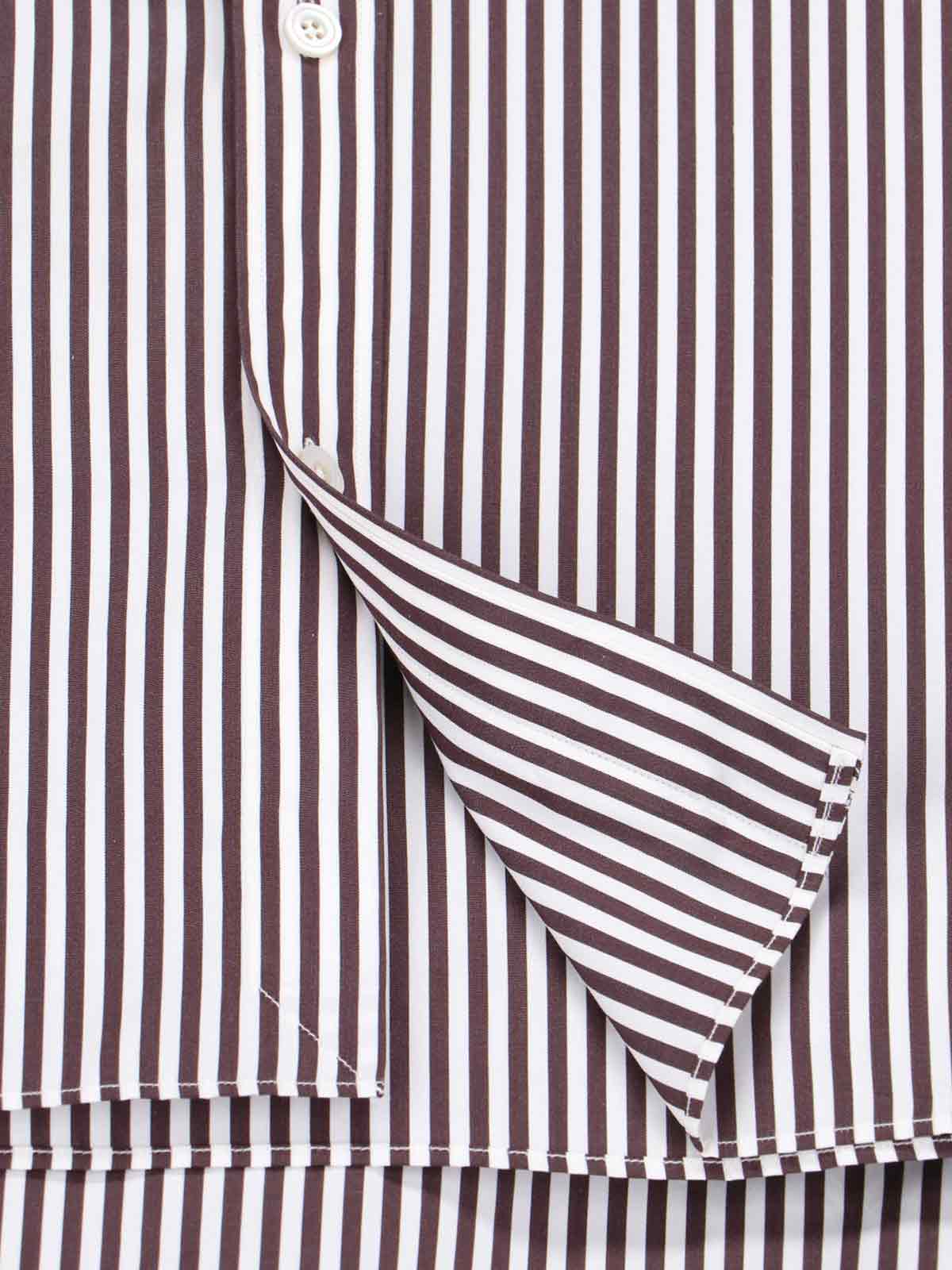 Tailored Shirt with Subtle Sheen – Brown