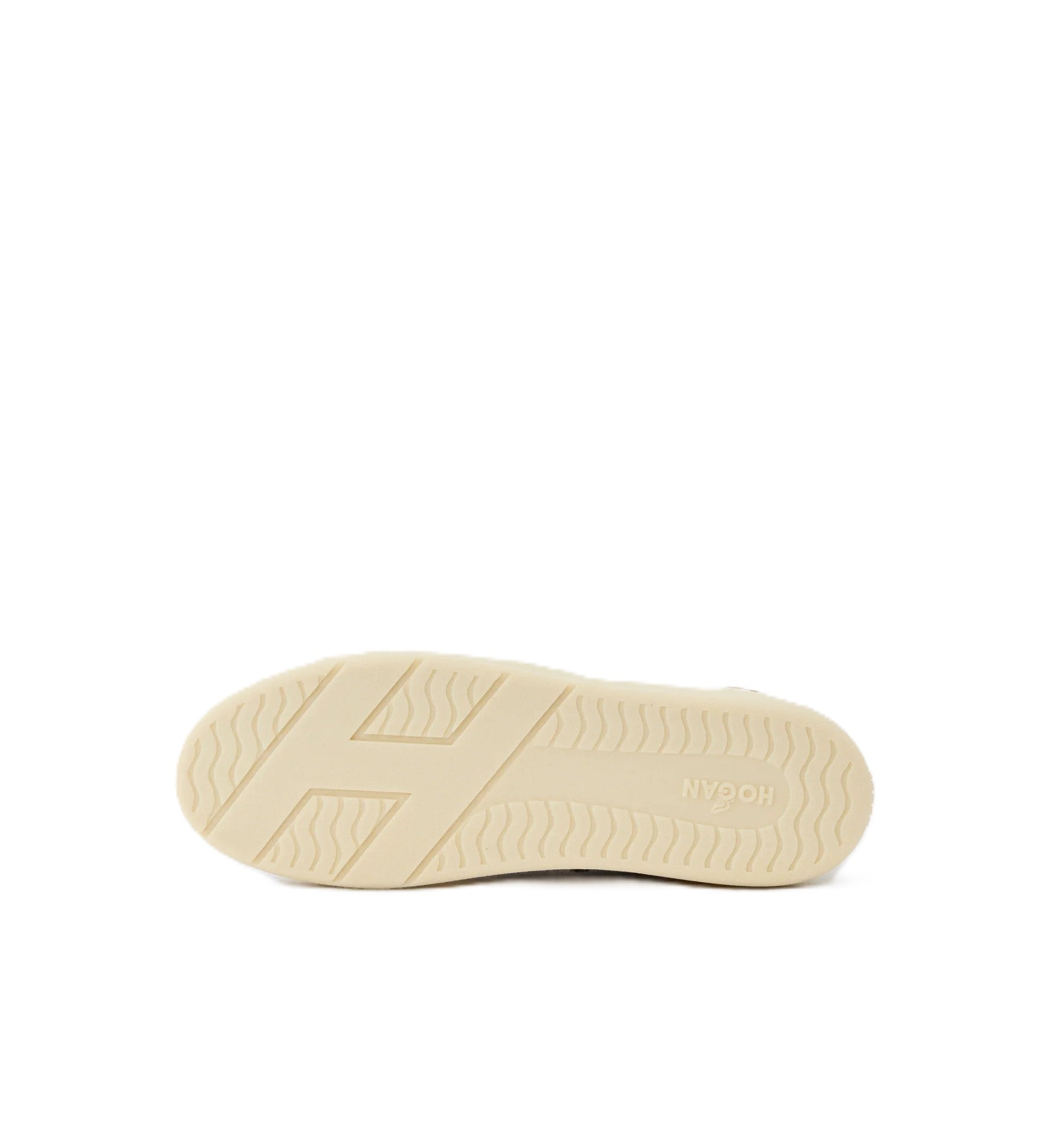Low-Top Sneakers With Tan Accents And Perforated Design