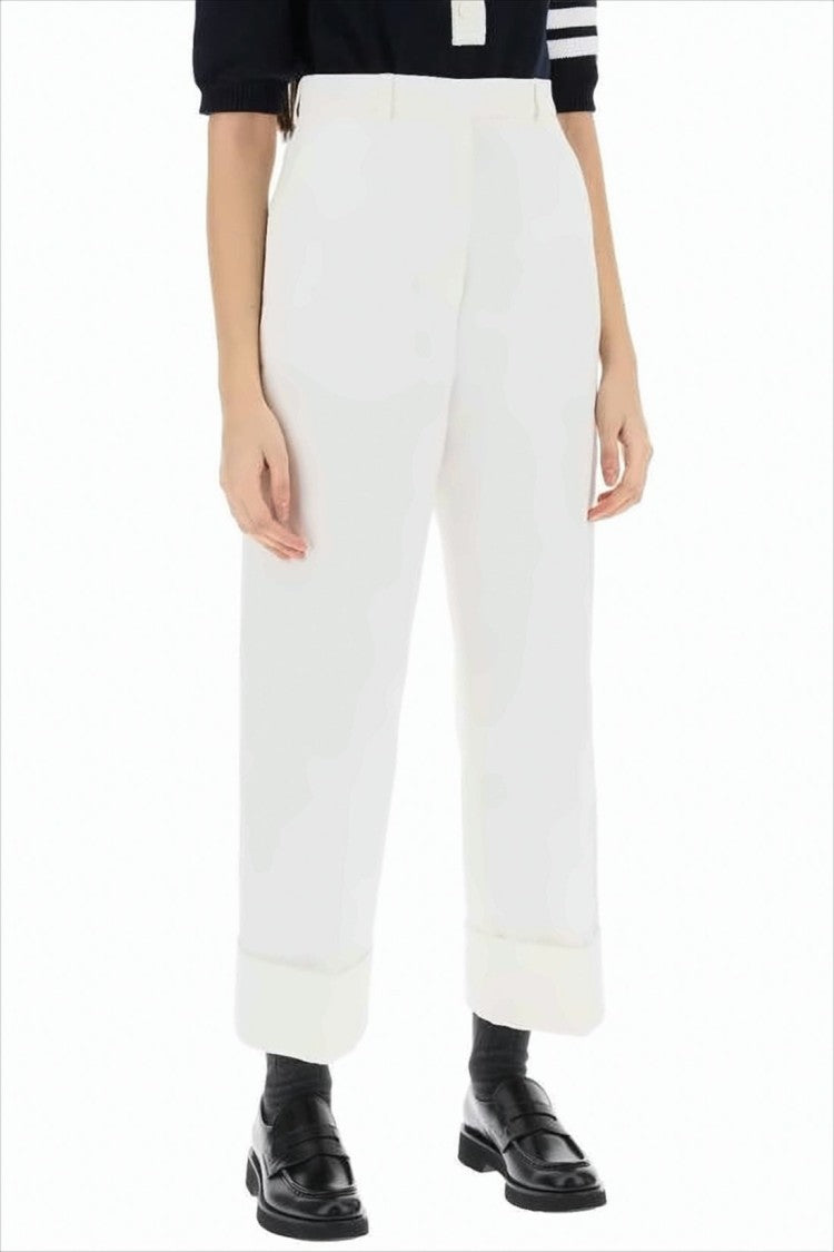 Cropped White Straight Pants with High Waist and Cuffed Hem