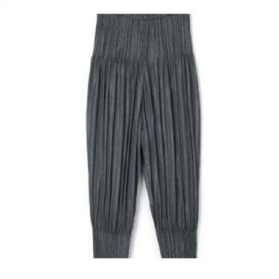 High-Waisted Straight-Leg Pleated Pants