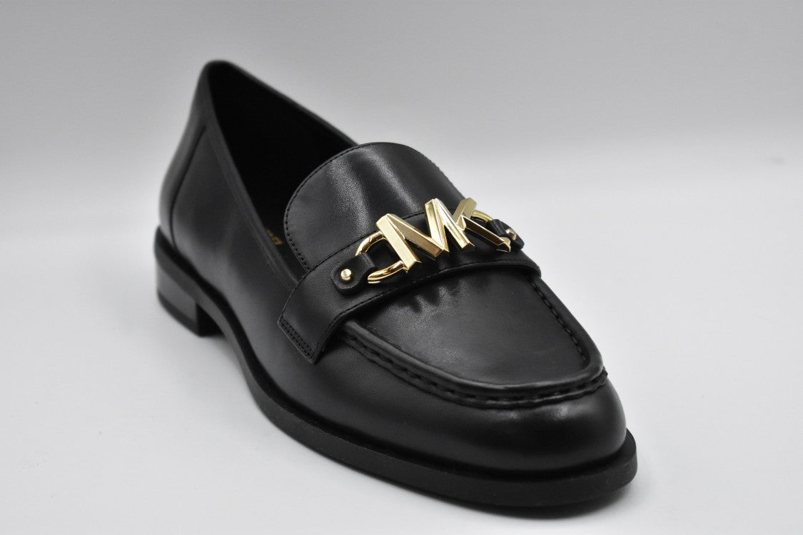 Laced Flat Shoes With Gold Accent