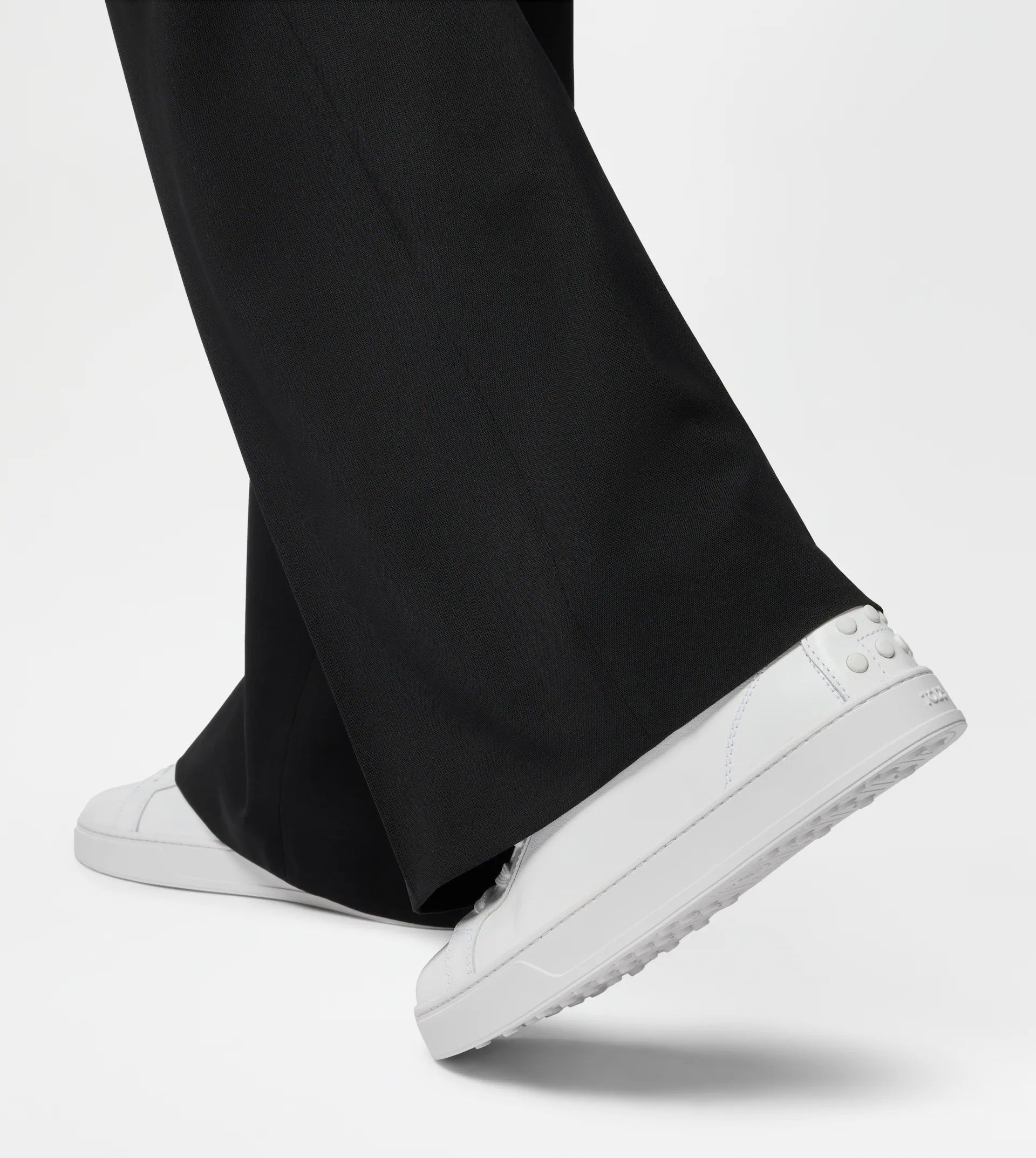 Cassetta 04L Lace-Up Sneakers