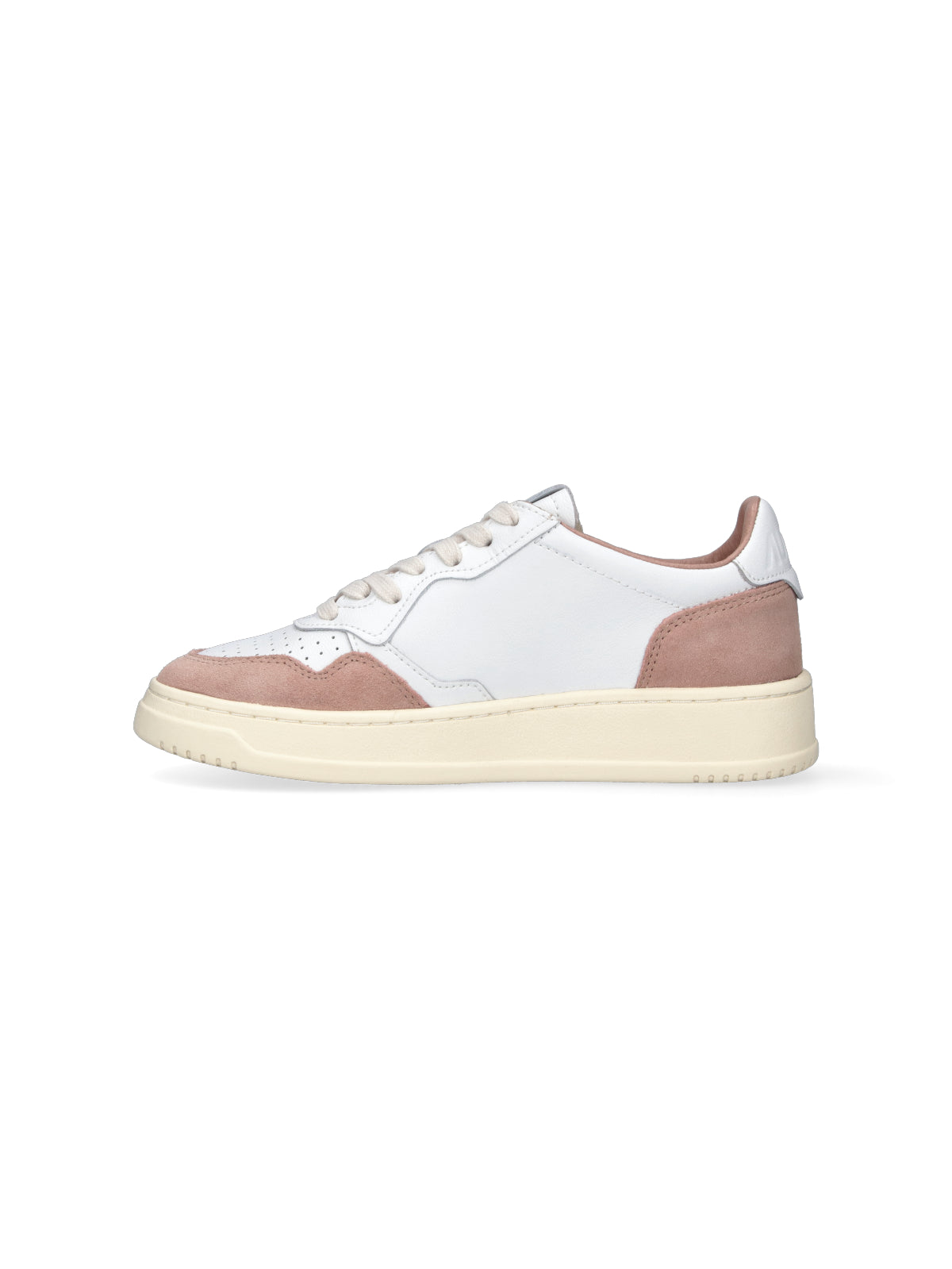 Low-Top Classic Sneakers With Minimalist Detailing