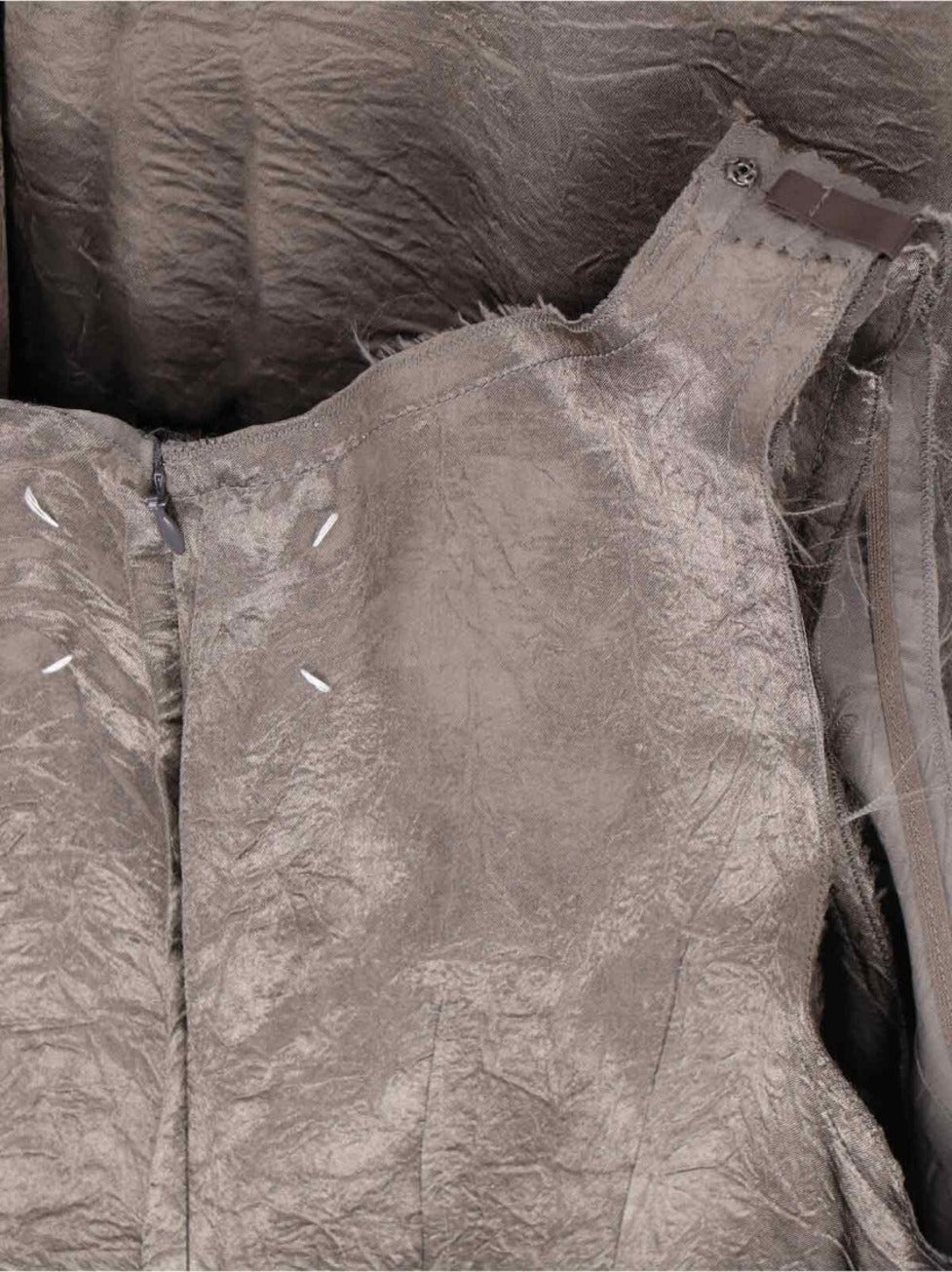 Midi "Anonimity Of The Lining" Dress – Taupe