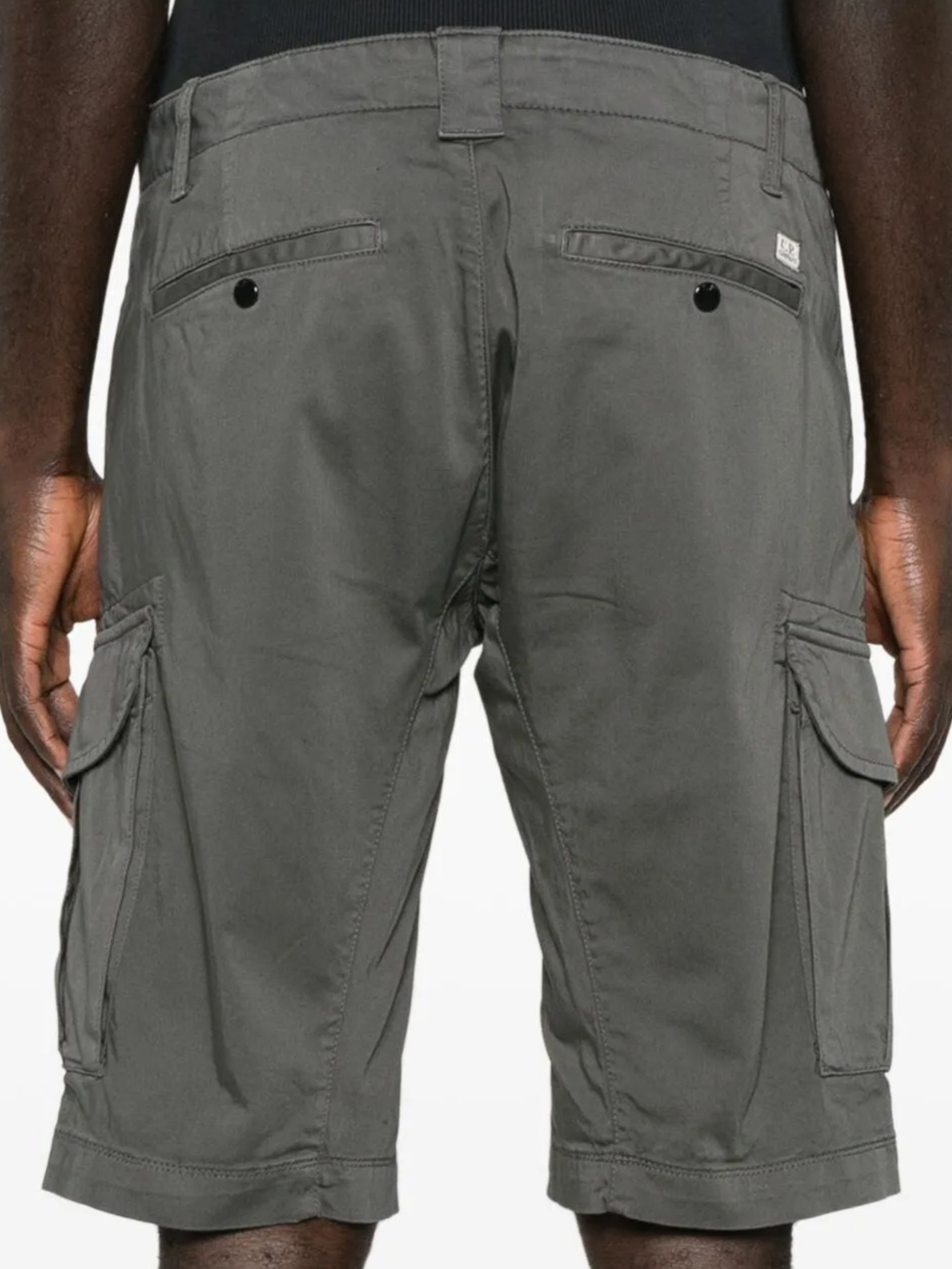 Utilitarian Green Shorts with Multi-Pocket Design
