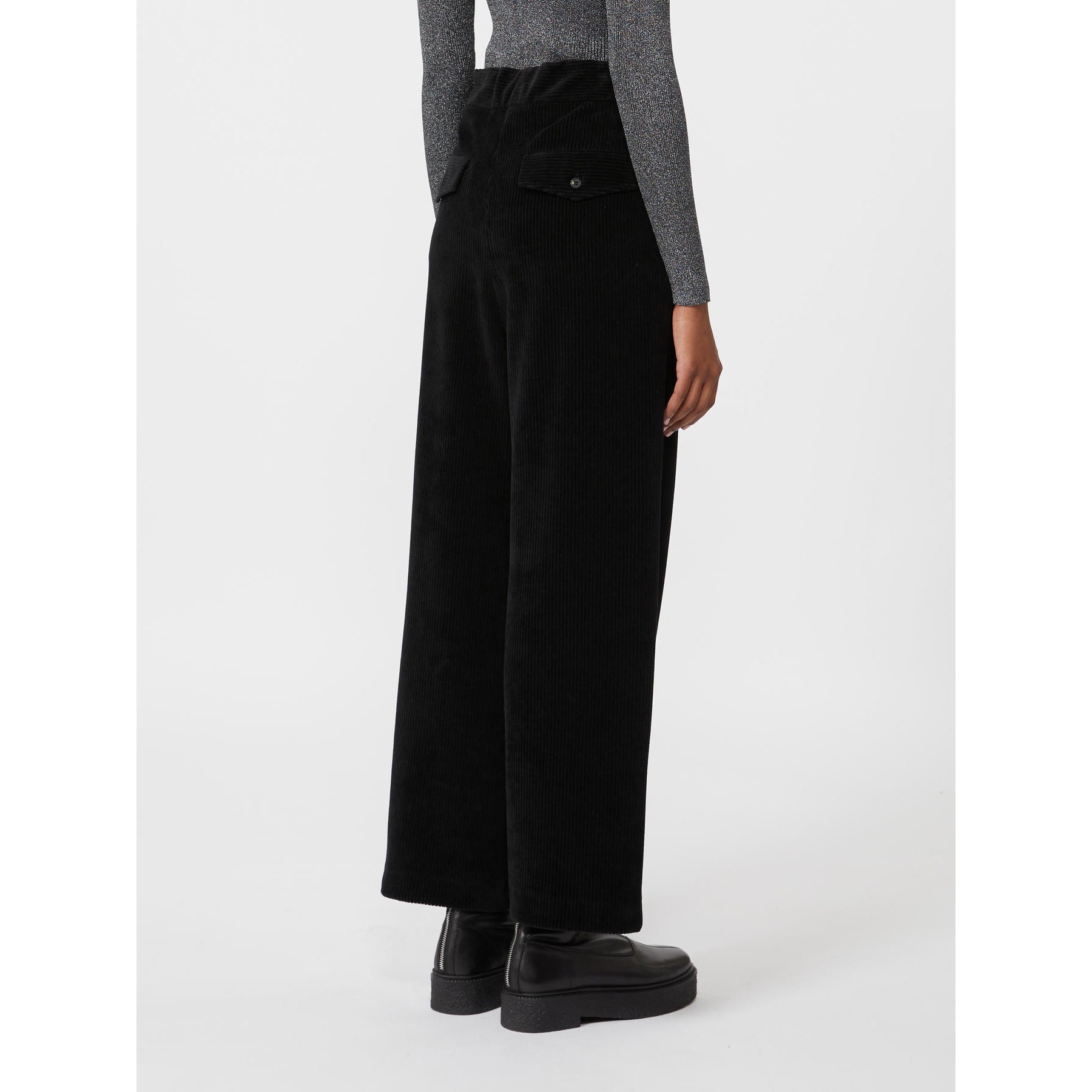 Straight-Leg Pants With High Waist And Design