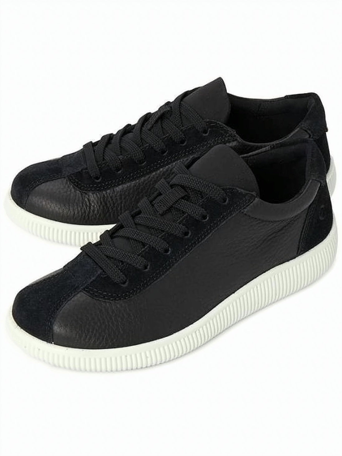 Sleek Low-Top Sneakers with Suede Accents
