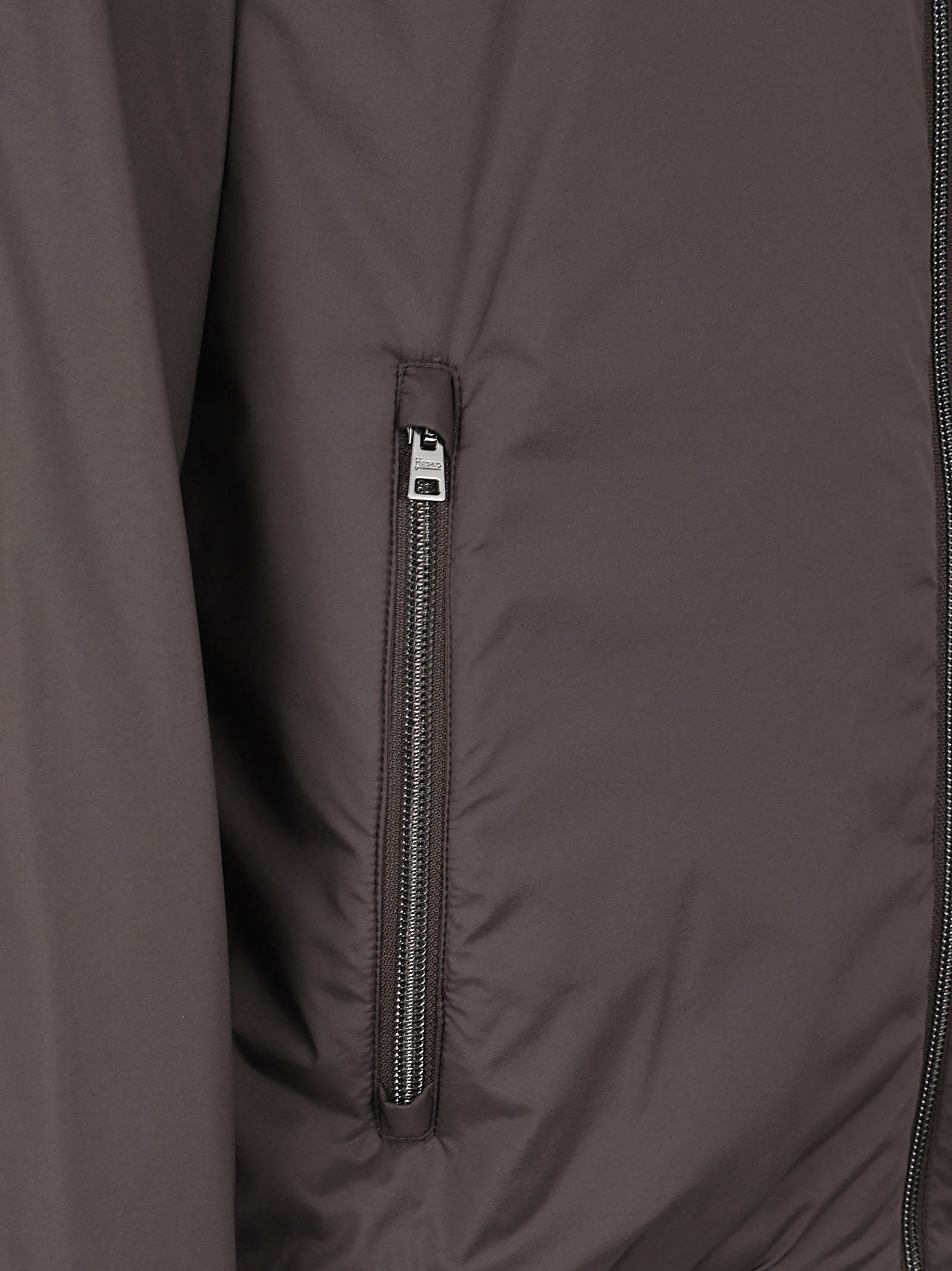 High-Collar Zip-Up Jacket With Ribbed Hem