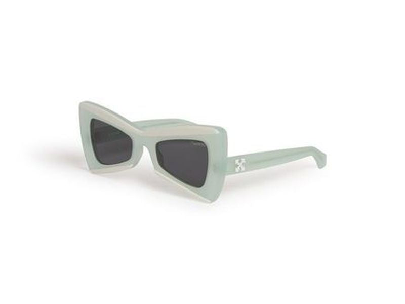 Oeri070 Nashville Oversized Angular Cat-Eye Sunglasses
