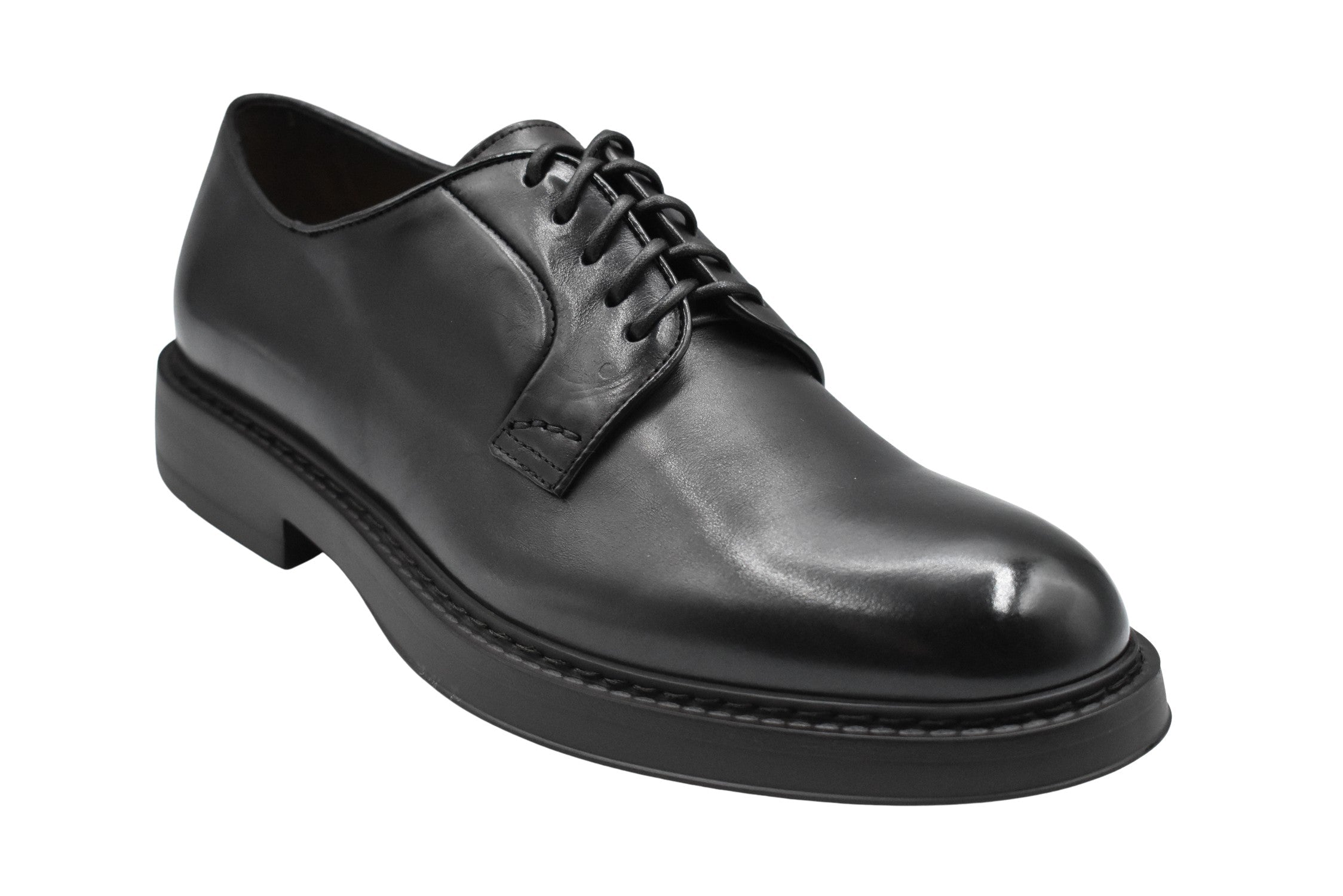 Low-Top Lace-Up Shoes With Polished Leather Finish