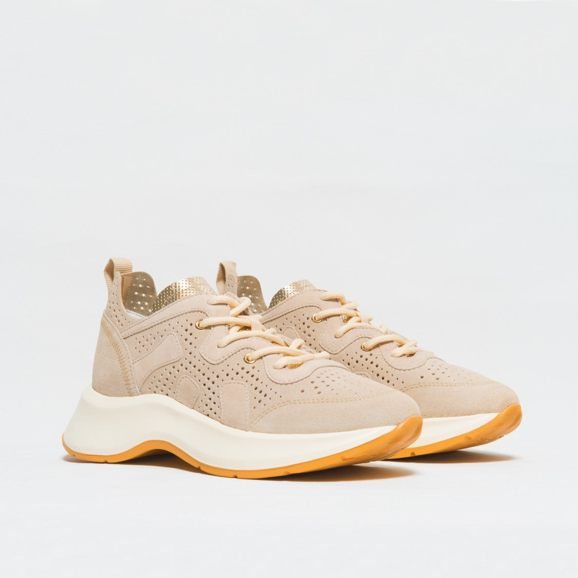 Perforated Beige Suede H585 Sneaker