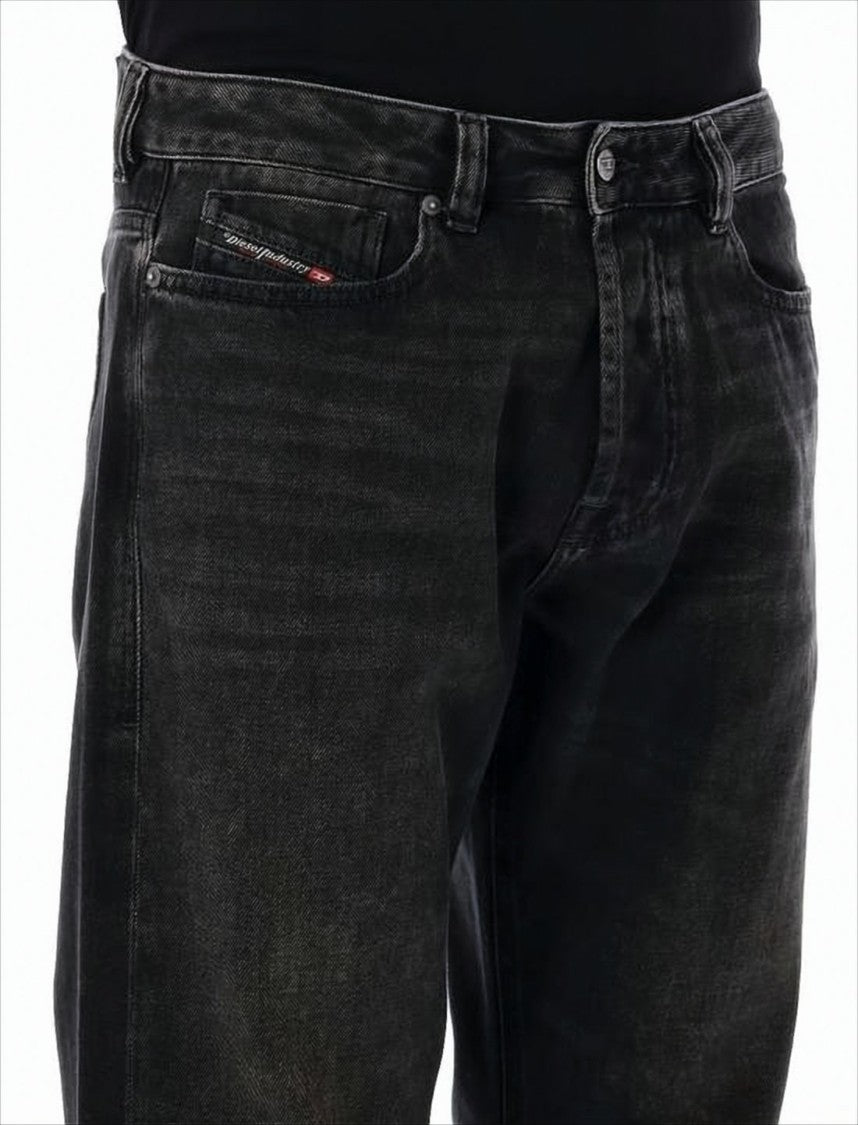 Relaxed Fit Straight-Leg Denim Pants