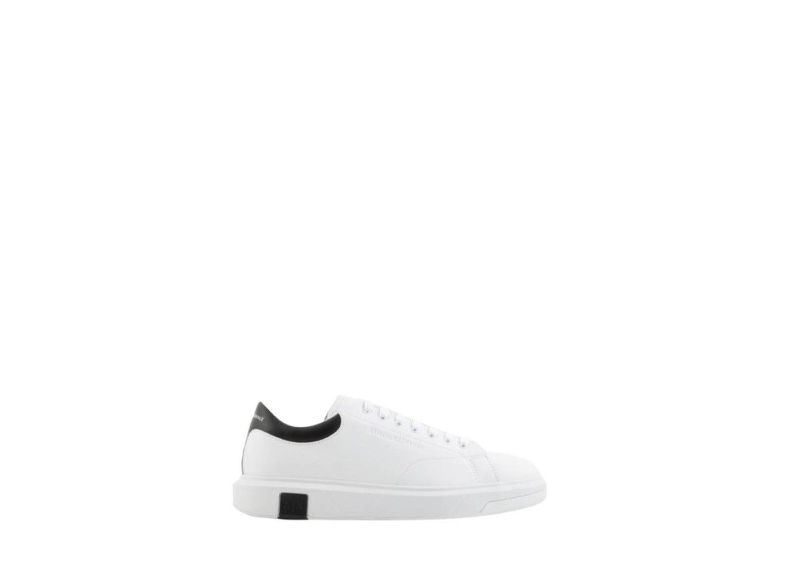 Minimalistyczne Skórzane Sneakersy Z Kontrastową Piętą