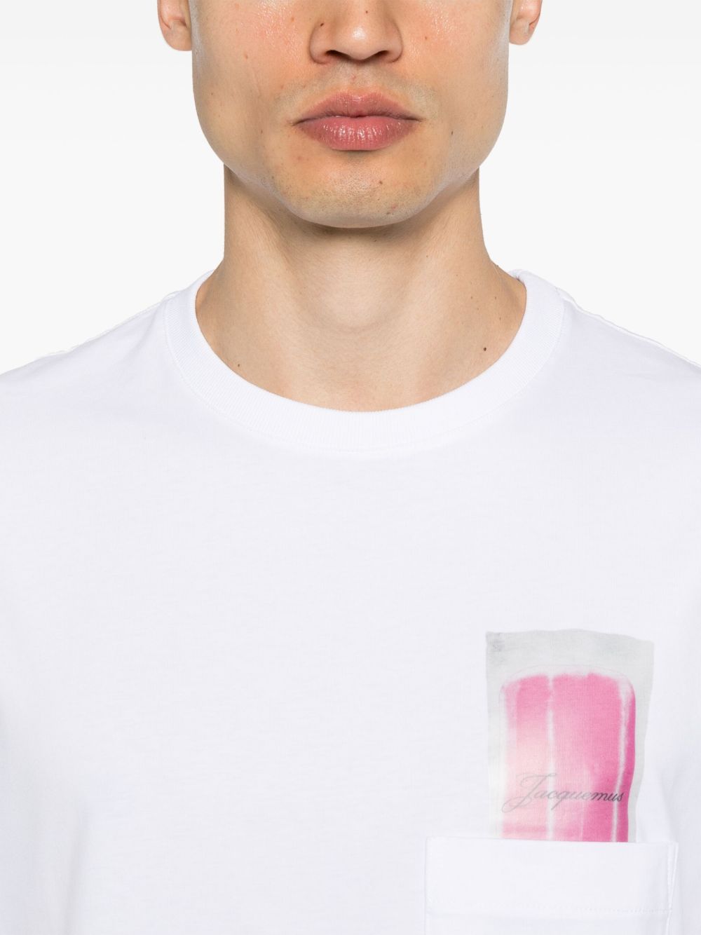 Minimalist White T-Shirt With Logo Detail