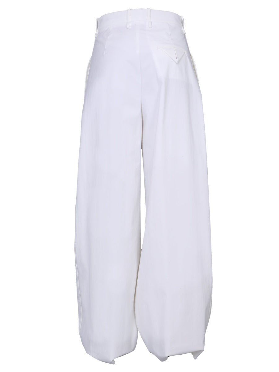 Flowing Wide-Leg Trousers with Front Zip Closure