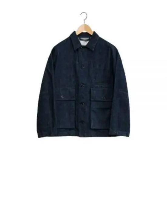 Structured Black Jacket with Classic Collar
