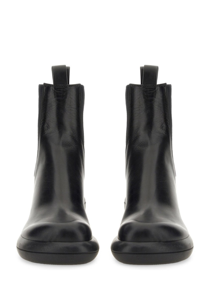 Black Leather Boots With Round Toe