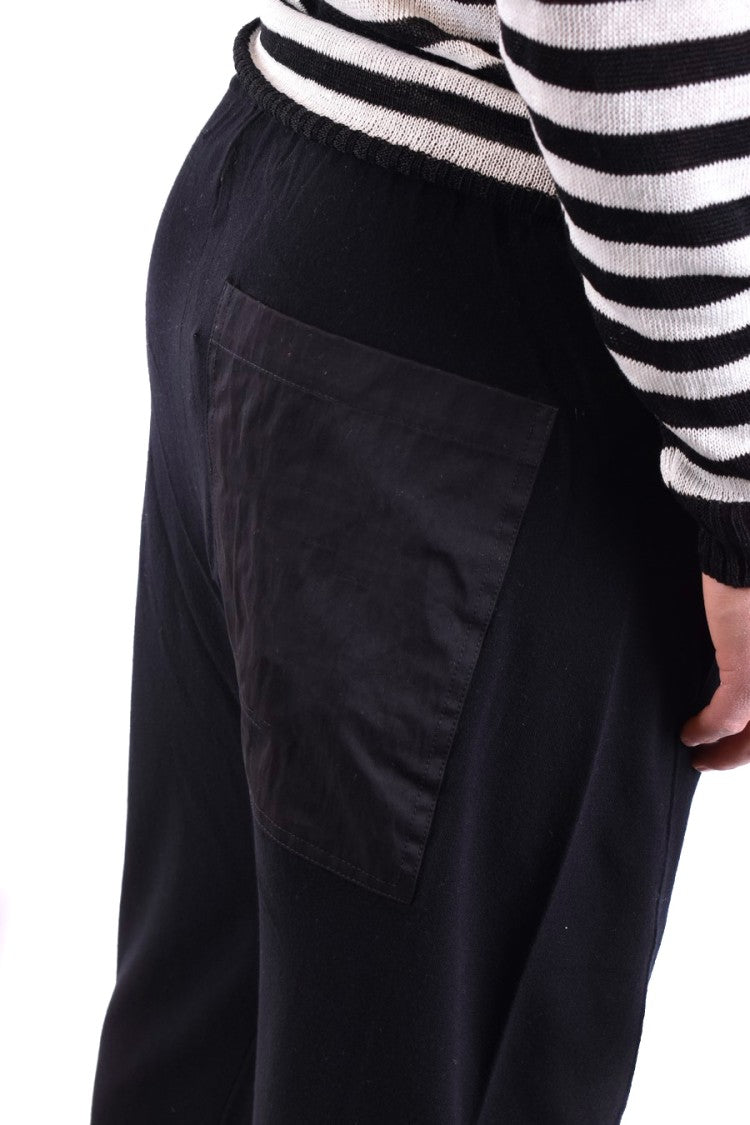 Relaxed Fit Trousers With Tapered Leg