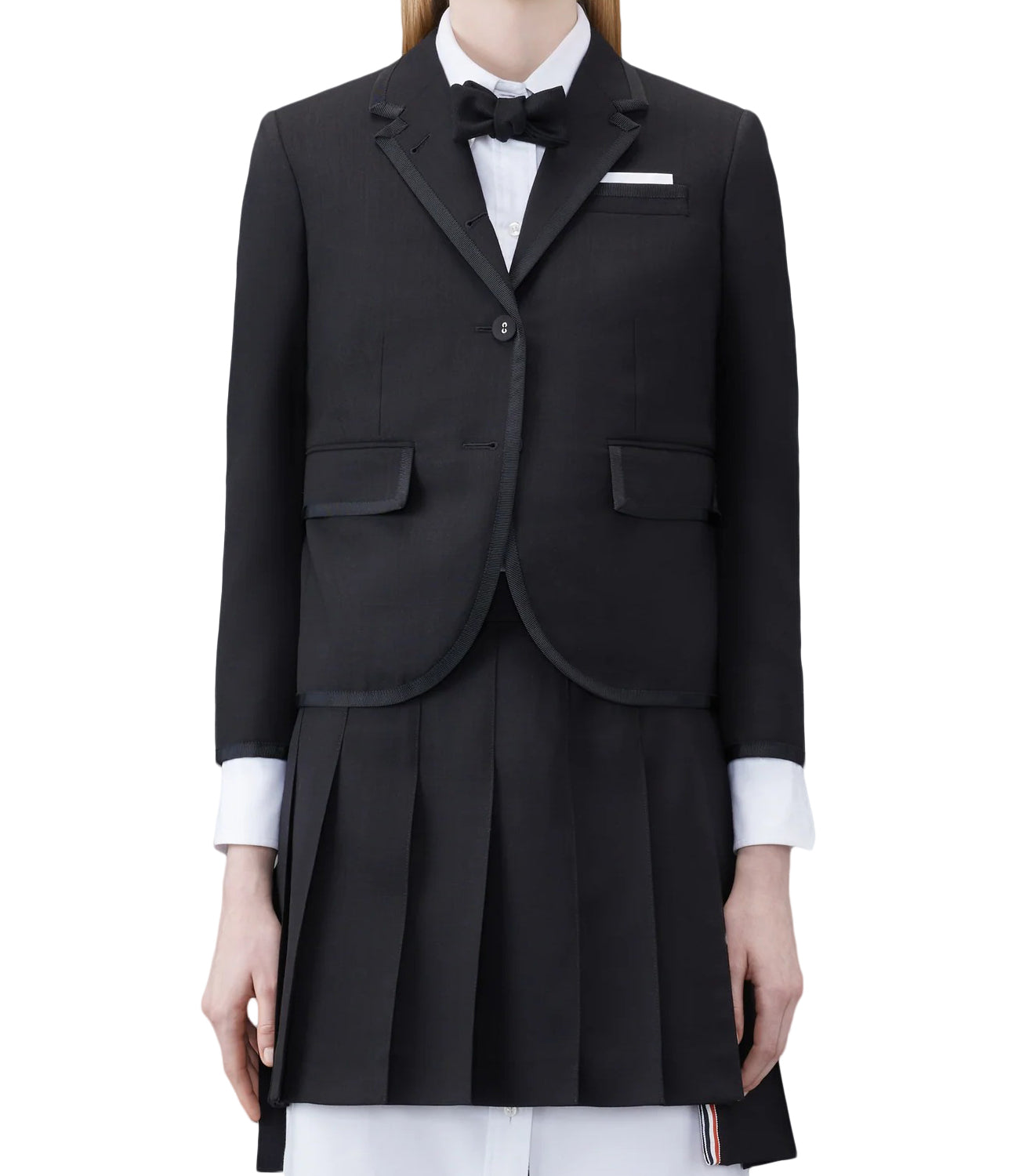 Tailored Black Blazer with Notched Lapels and Structured Fit