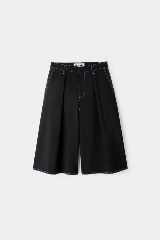 Wide-Leg Structured Black Shorts With Contrast Stitching